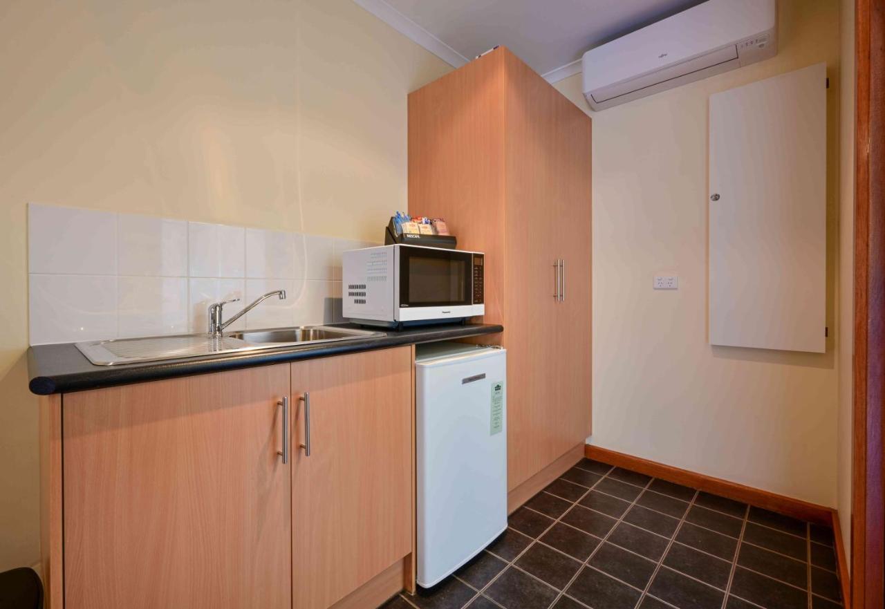 Westland Hotel Motel Whyalla Dış mekan fotoğraf