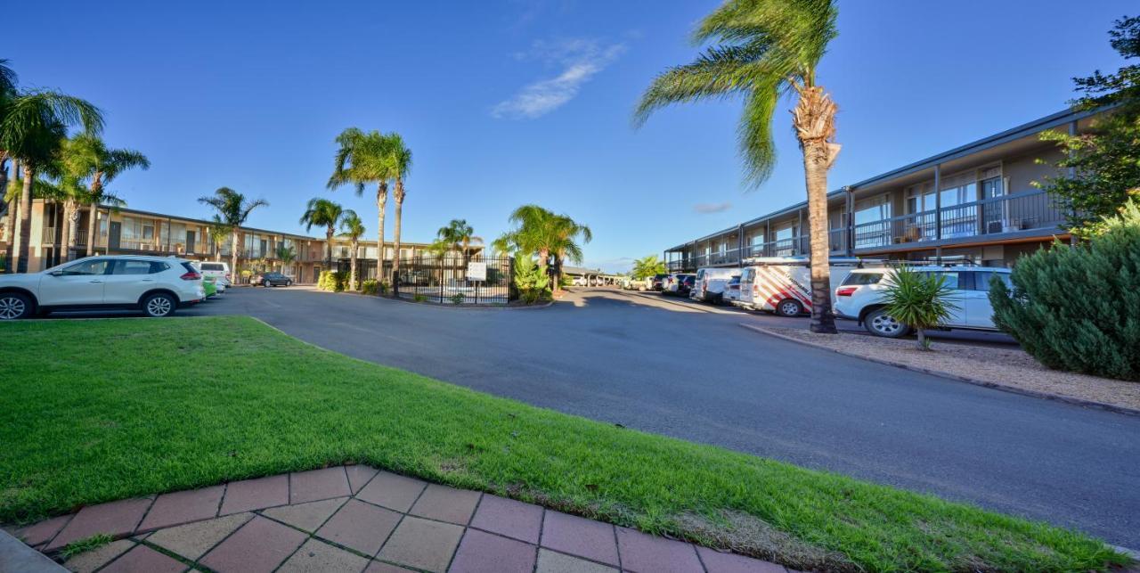 Westland Hotel Motel Whyalla Dış mekan fotoğraf