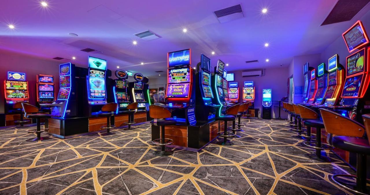 Westland Hotel Motel Whyalla Dış mekan fotoğraf