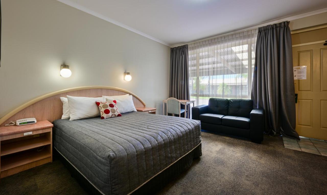 Westland Hotel Motel Whyalla Dış mekan fotoğraf