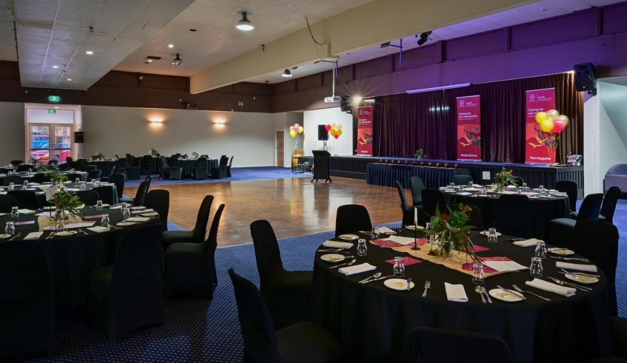 Westland Hotel Motel Whyalla Dış mekan fotoğraf